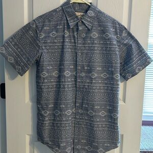Coastal, size M, blueish gray color